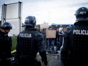 Različna obravnava ljudi glede na državljanstvo