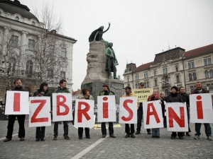 Ob obletnici izbrisa predsednika vlade pozivamo: država naj naredi, kar je prav