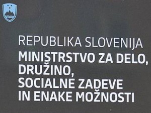 Proti ukinitvi dodatka za delovno aktivnost za prejemnike denarne socialne pomoči