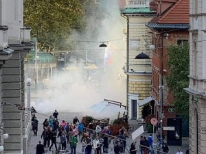 Pobuda: uporaba prisilnih sredstev policije na protestih 5. oktobra 2021 v Ljubljani