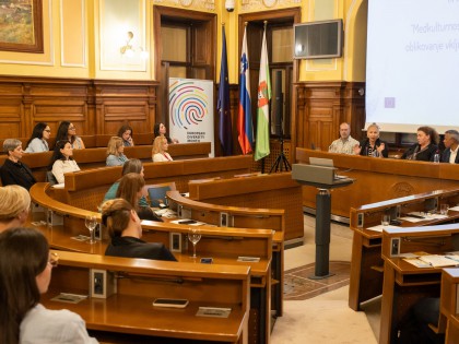 Ljubljana je lahko mesto za vsakogar: Za oblikovanje vključujočega življenjskega okolja je pomembno omogočiti, da se v njem vsi počutijo enakovredno in enakopravno